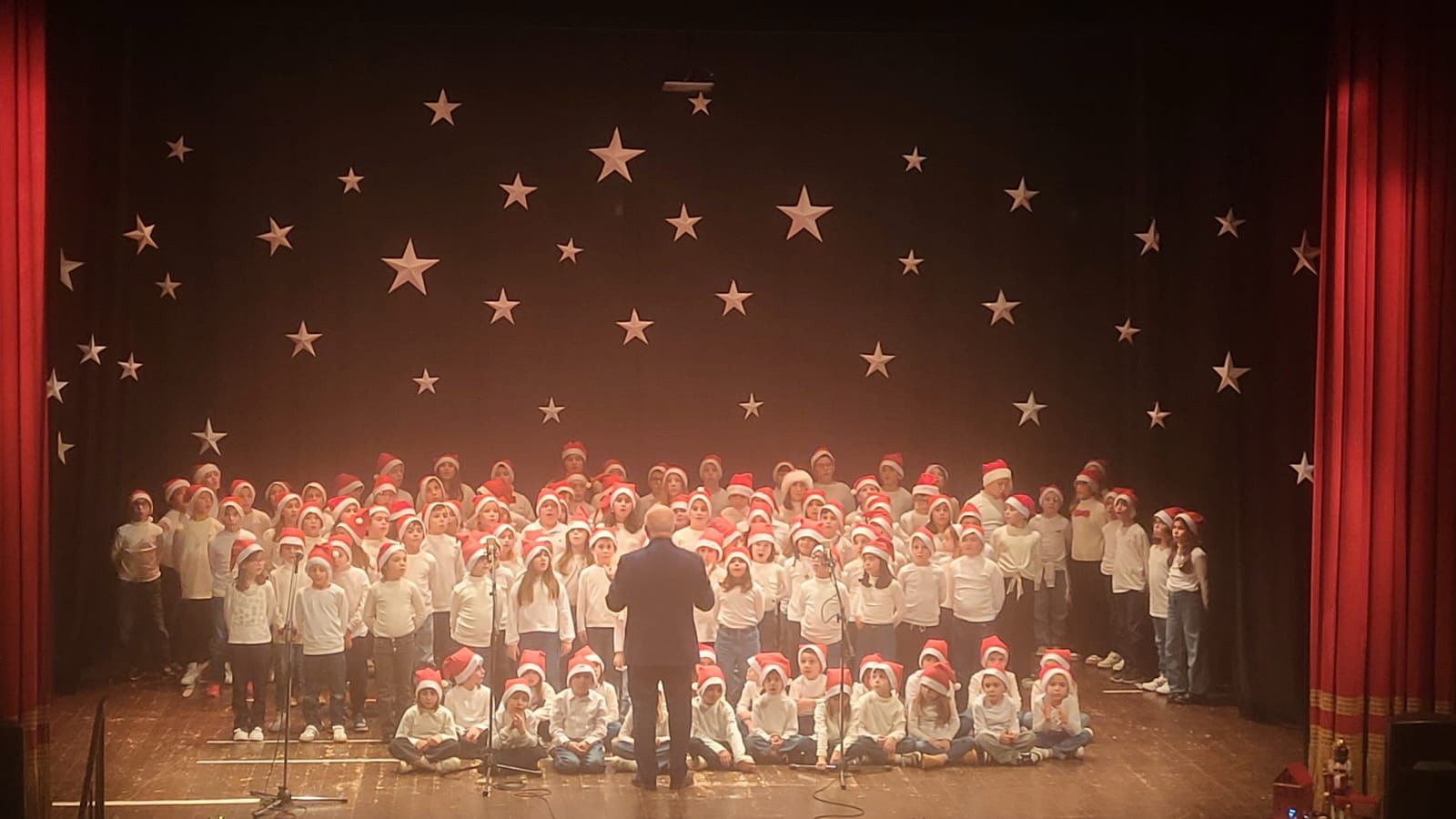Natale 2025 - Teatro Comunale Porto San Giorgio - Scuola Primaria Petetti